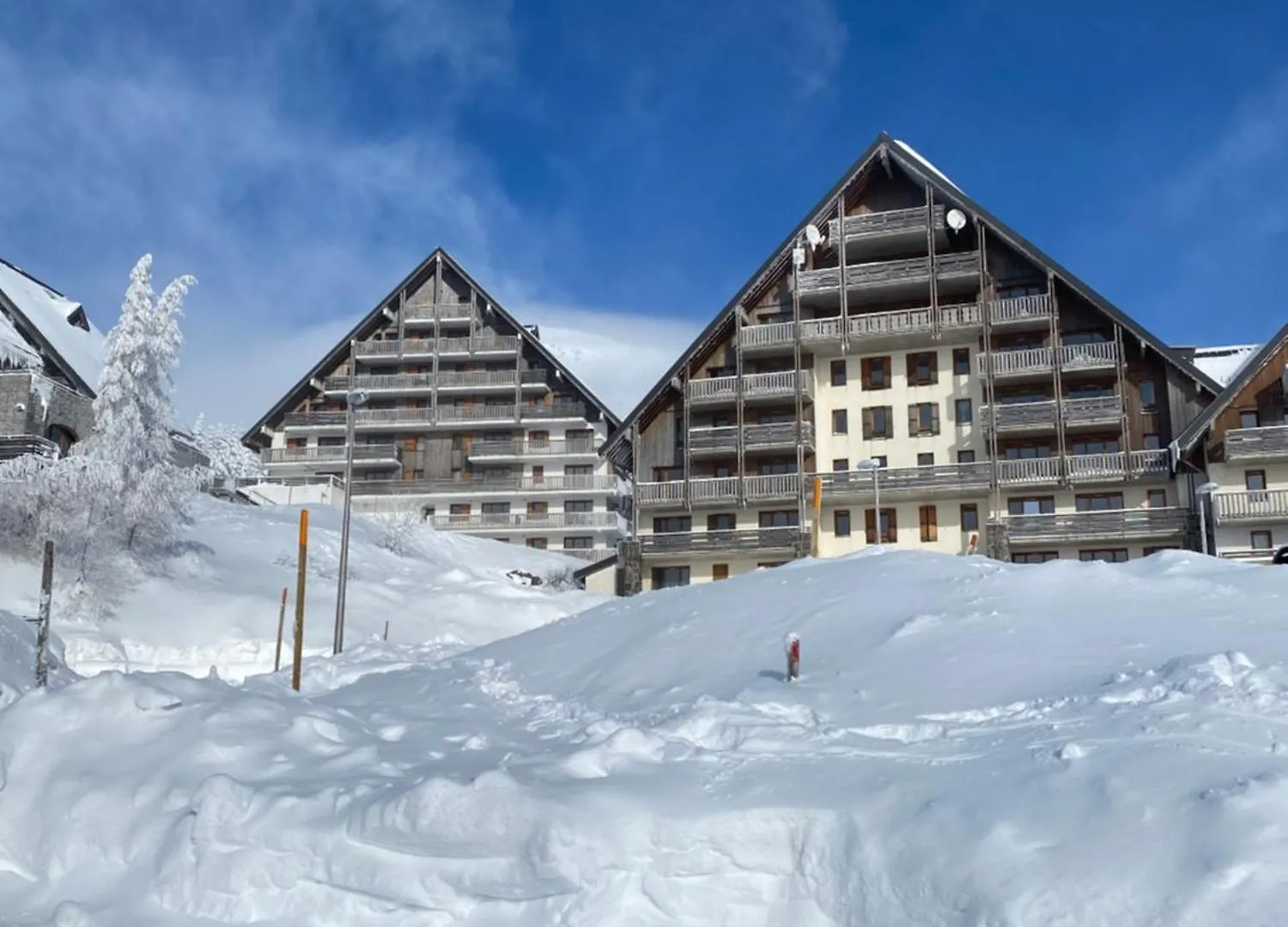 Grand Appartement Piscine Besse-et-Saint-Anastaise Apartment